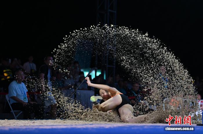 全国青少年, 的成绩夺冠