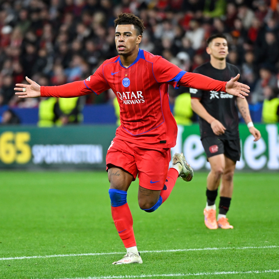 oU, Fdja, 曼队球员克 oU, Fdja, 曼队球员克