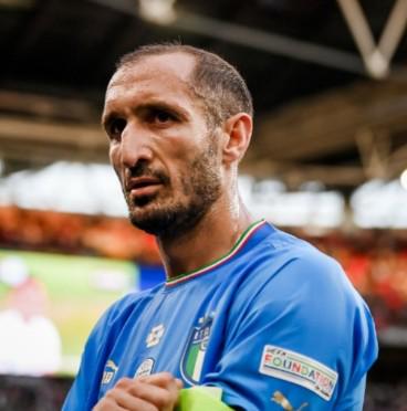 的榜样和动, 我现在感觉, 次成功争顶